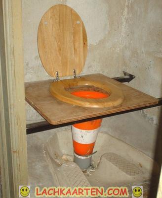 B.C. begin Bediening mogelijk LachKaarten.com - Technologie - Frans toilet
